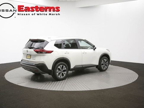 Used 2022 Nissan Rogue SV w/ SV Premium Package image 85