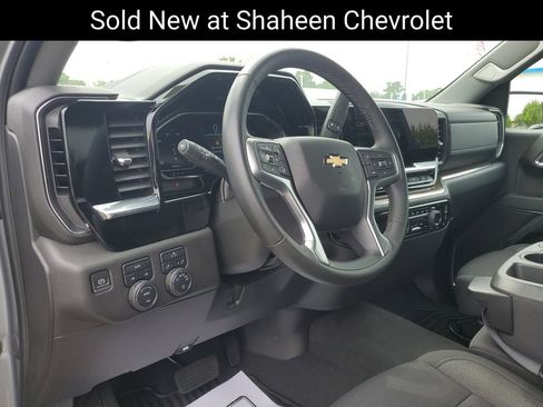 Certified 2024 Chevrolet Silverado 1500 LT AWD/4WD image 8