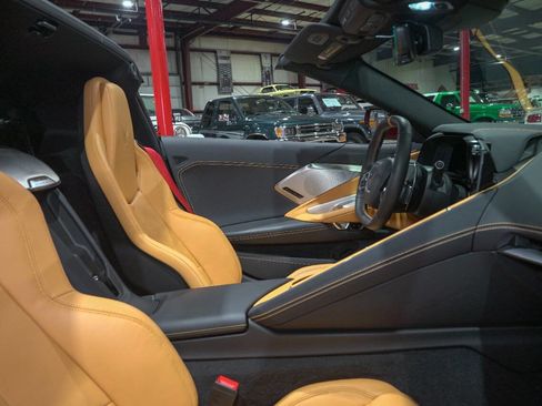 Used 2020 Chevrolet Corvette Stingray Preferred Cpe w/ 2LT Preferred Equipment Group RWD image 36