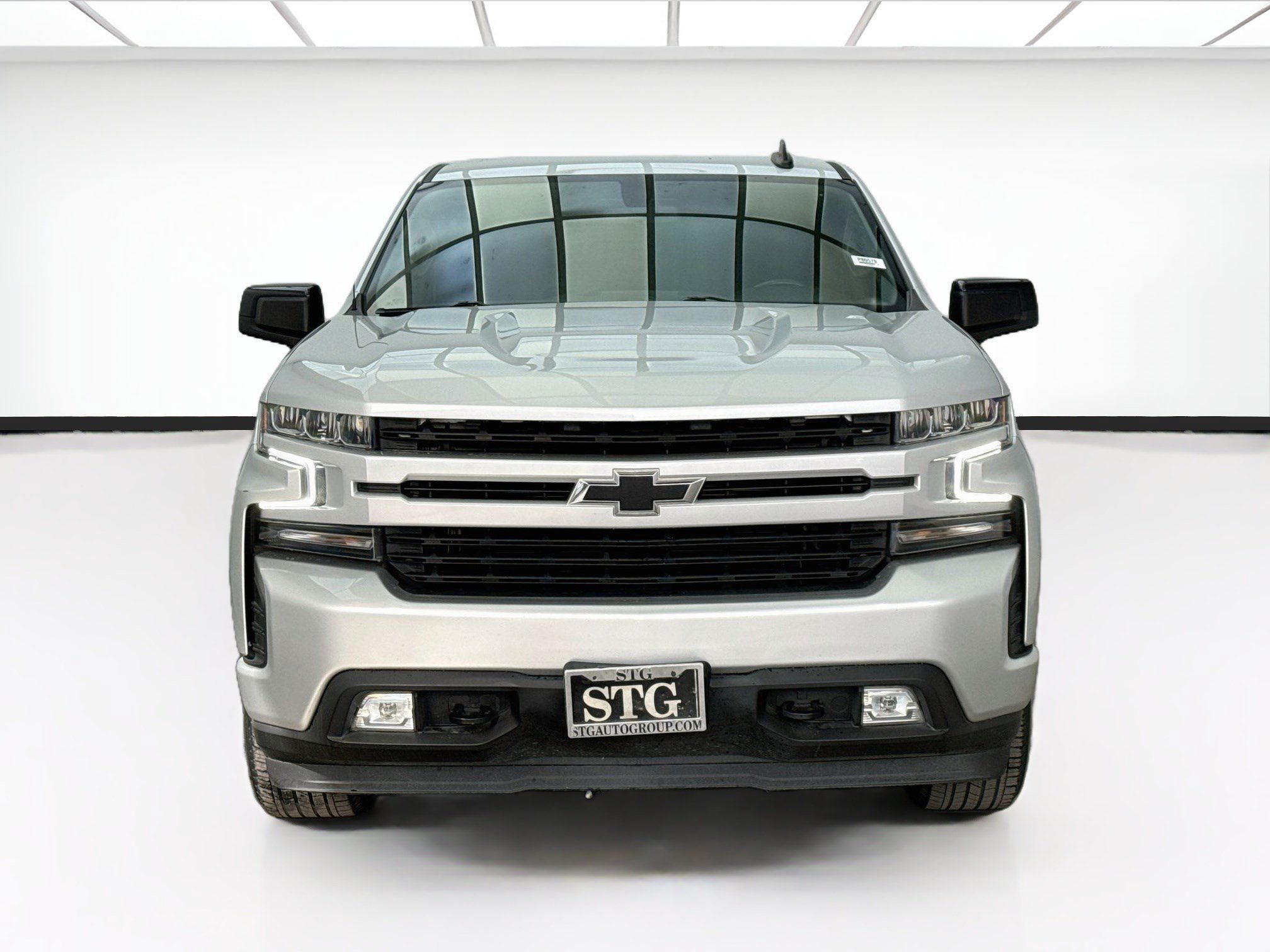 Used 2021 Chevrolet Silverado 1500 RST w/ Convenience Package II RWD image 2