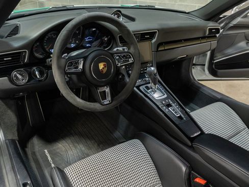 Used 2019 Porsche 911 Carrera T RWD image 38