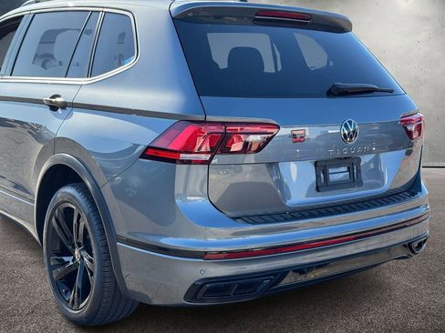 Used 2023 Volkswagen Tiguan SE R-Line image 5