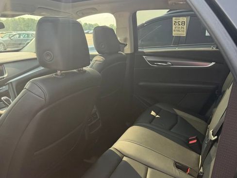 Used 2019 Cadillac XT5 Luxury FWD image 8