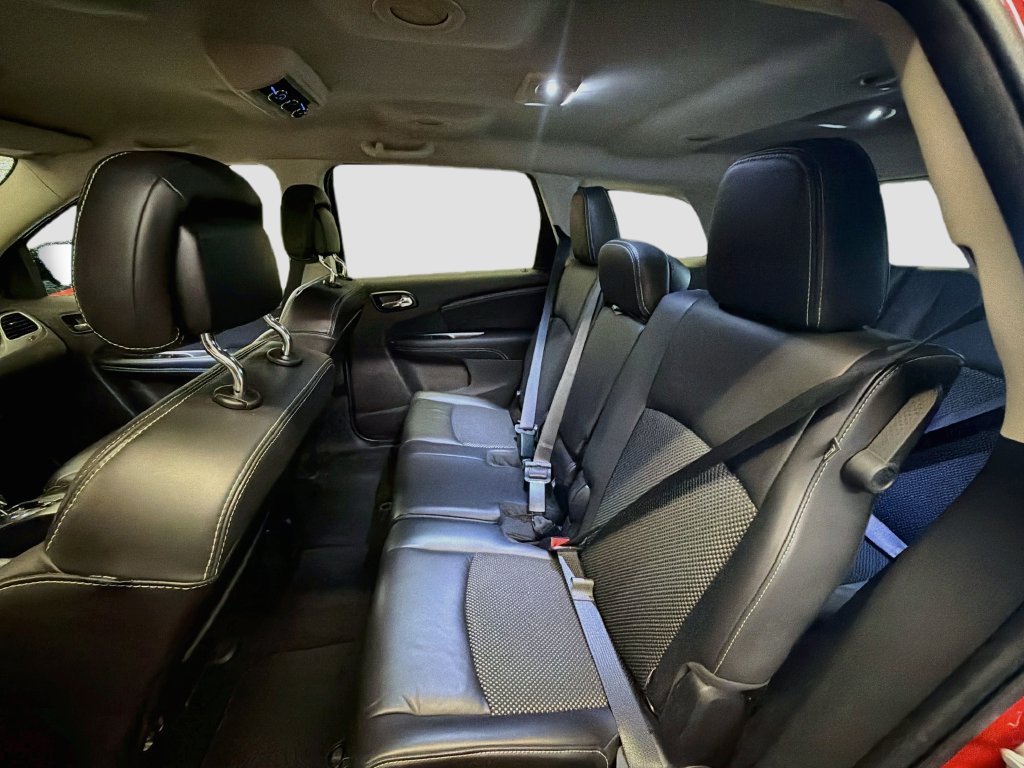 Used 2015 Dodge Journey Crossroad w/ Flexible Seating Group AWD/4WD image 26