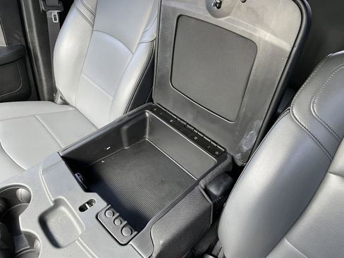 Used 2022 RAM 2500 Tradesman w/ Chrome Appearance Group image 28