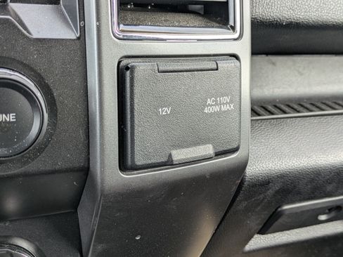 Used 2019 Ford F150 XLT w/ Equipment Group 302A Luxury AWD/4WD image 31