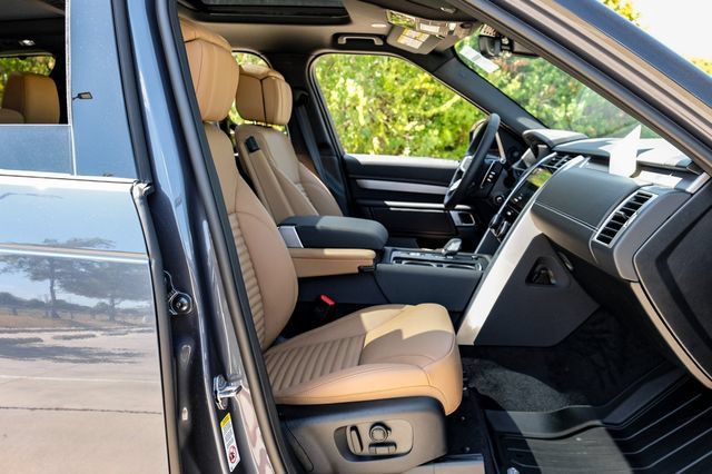 New 2026 Land Rover Discovery Limited Edition AWD/4WD image 43