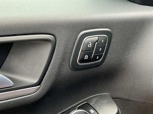 Certified 2023 Ford Escape Platinum image 18