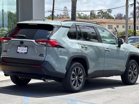 Certified 2022 Toyota RAV4 XLE Premium AWD/4WD image 5