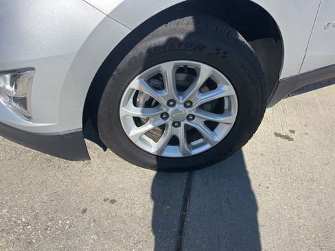 Used 2018 Chevrolet Equinox LT image 31