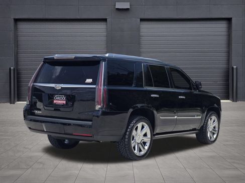 Used 2016 Cadillac Escalade Premium AWD/4WD image 5
