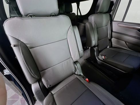 New 2026 Chevrolet Suburban Z71 image 31