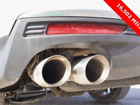 Used 2024 GMC Yukon Denali image 36