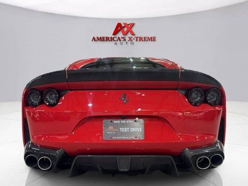 Used 2019 Ferrari 812 Superfast RWD image 6