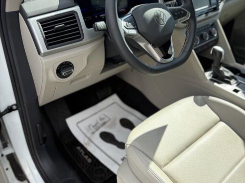 Used 2022 Volkswagen Atlas SE image 10