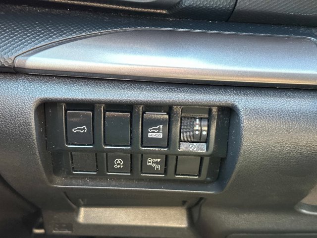 Used 2019 Subaru Forester Premium AWD/4WD image 28