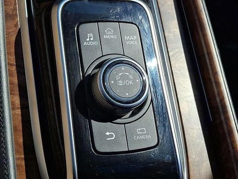 Used 2024 Nissan Armada SL w/ Captain's Chairs Package AWD/4WD image 26