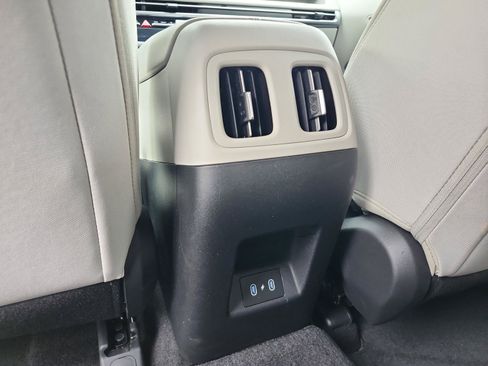 Used 2025 Hyundai Tucson SEL FWD image 17