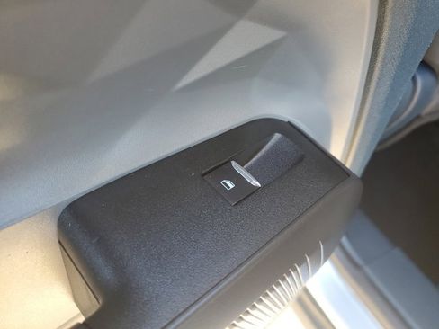 Used 2022 Ford Maverick XL image 17