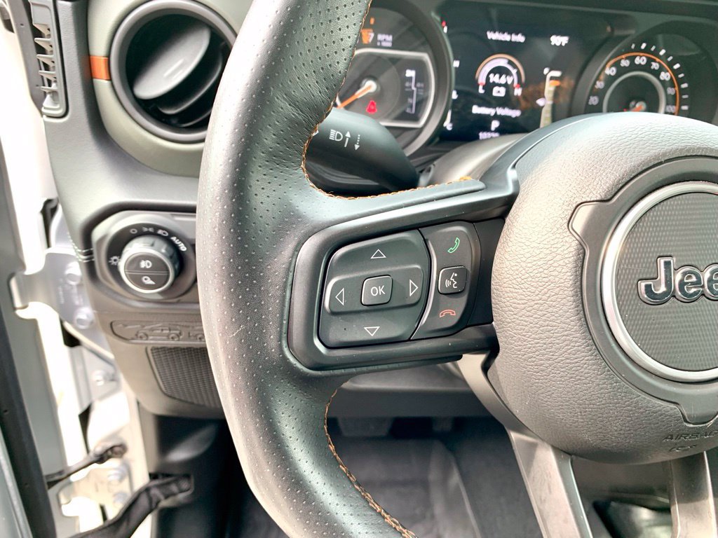 Used 2024 Jeep Gladiator Mojave AWD/4WD image 31