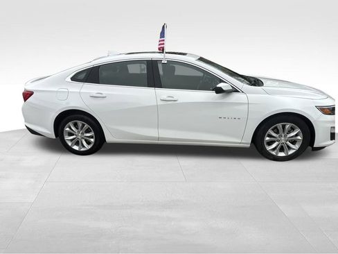Used 2024 Chevrolet Malibu LT image 28
