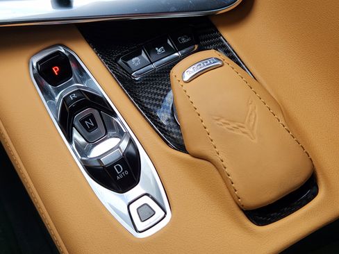 Used 2021 Chevrolet Corvette Stingray Preferred Cpe w/ Z51 Performance Package RWD image 21