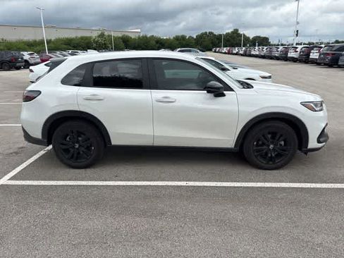 Used 2026 Honda HR-V Sport image 6