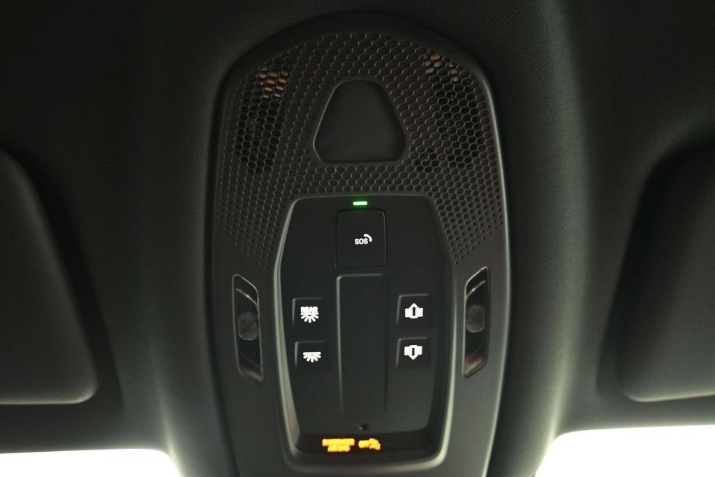 Used 2026 Porsche Cayenne S AWD/4WD image 34