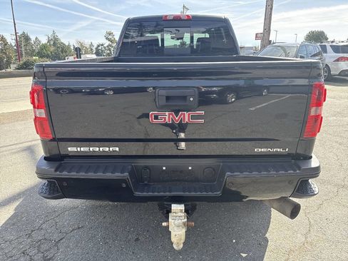 Used 2015 GMC Sierra 3500 Denali image 6