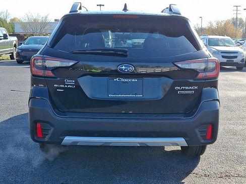 Used 2022 Subaru Outback Touring AWD/4WD image 8