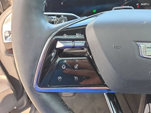 Certified 2023 Cadillac Lyriq AWD image 22