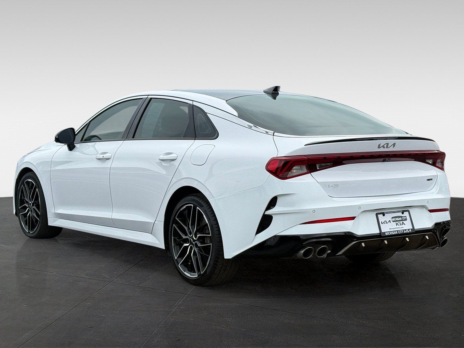 Used 2024 Kia K5 GT w/ GT1 Package FWD image 7