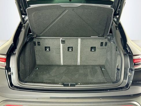 Certified 2025 Porsche Macan S image 29