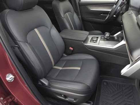 Used 2024 MAZDA CX-90 3.3 Turbo w/ Premium Plus Pkg image 46