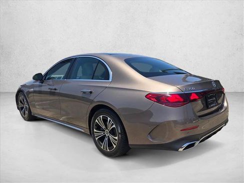 Used 2026 Mercedes-Benz E 350 Sedan image 7