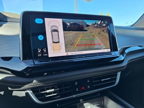 New 2026 Volkswagen Atlas Cross Sport SE image 15