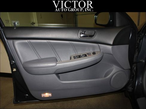 Used 2005 Honda Accord EX image 15