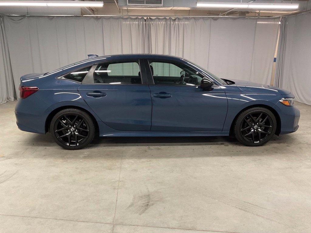 Certified 2025 Honda Civic Sport image 12