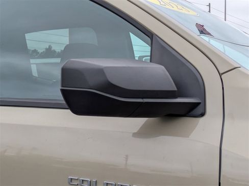 Used 2023 Chevrolet Colorado W/T image 12