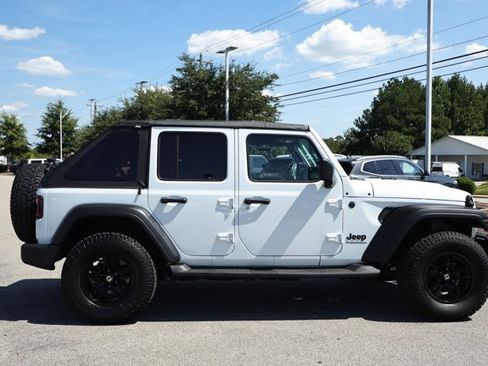 Used 2024 Jeep Wrangler Unlimited Sport AWD/4WD image 4