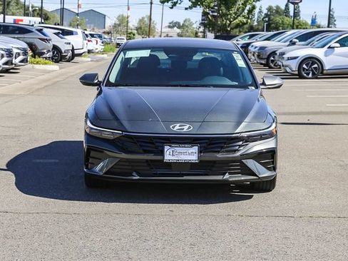 New 2026 Hyundai Elantra Limited FWD image 7