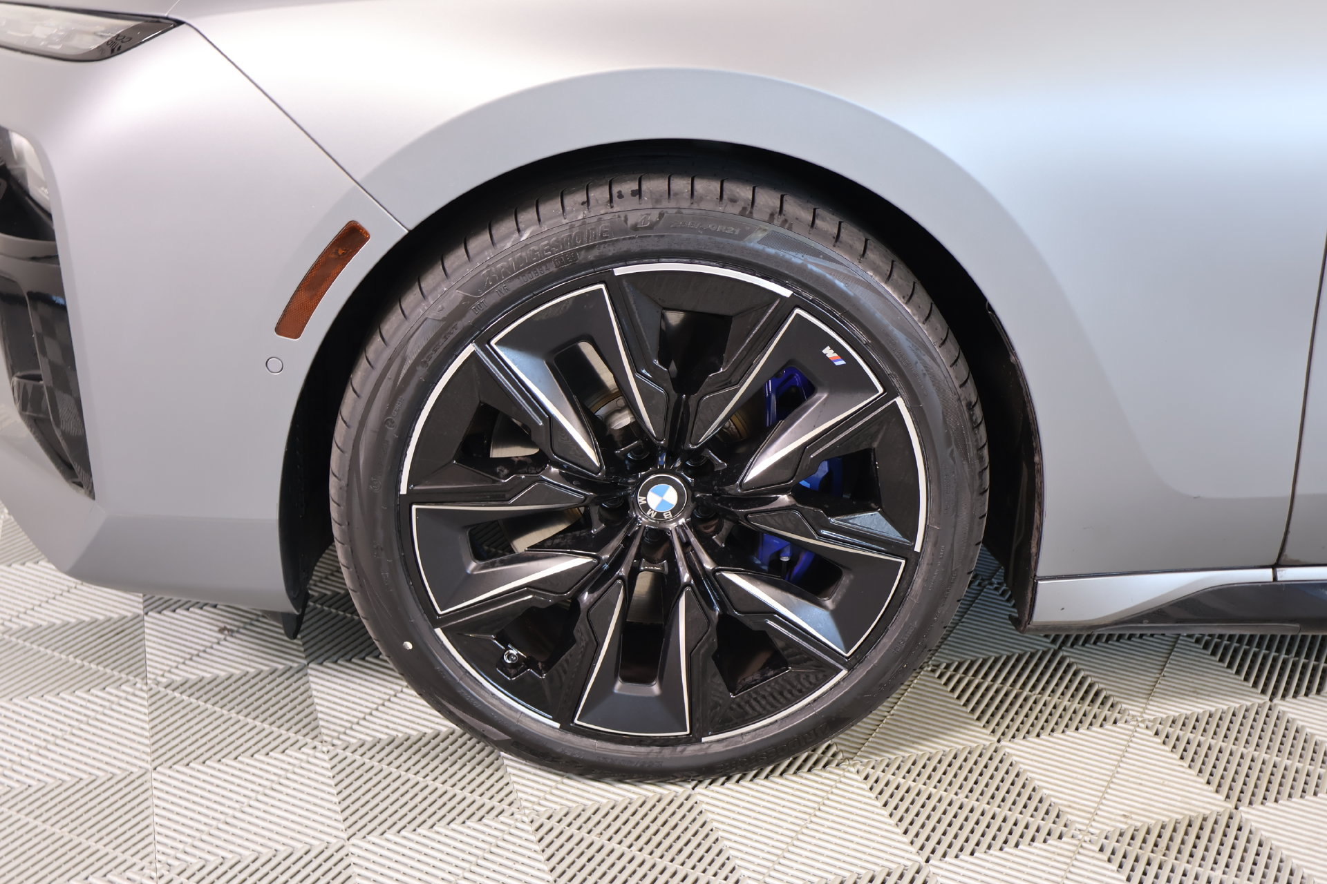 Used 2025 BMW 760i xDrive AWD/4WD image 22
