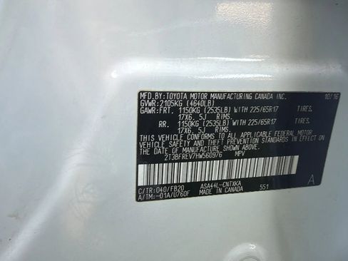 Used 2017 Toyota RAV4 LE AWD/4WD image 26