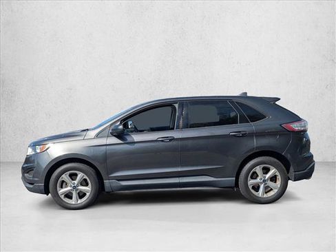 Used 2018 Ford Edge SE image 9