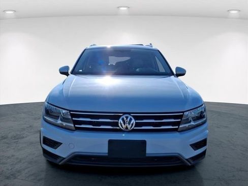 Used 2019 Volkswagen Tiguan SE w/ Panoramic Sunroof Package image 20