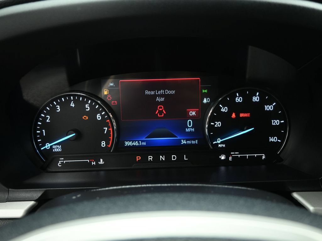Used 2024 Ford Explorer XLT w/ Equipment Group 202A AWD/4WD image 14