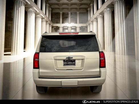 Used 2017 Chevrolet Tahoe LT w/ Luxury Package RWD image 7