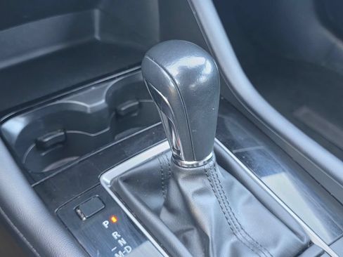 Used 2024 MAZDA MAZDA3 s FWD image 29