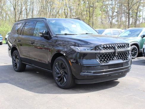 New 2026 Lincoln Navigator Reserve AWD/4WD image 1