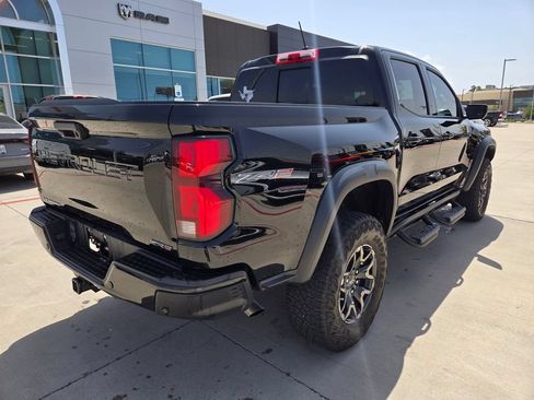 Used 2024 Chevrolet Colorado ZR2 w/ ZR2 Convenience Package III AWD/4WD image 3